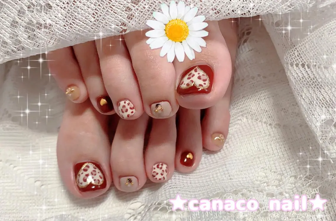 ネイル アニマル柄 アートネイル フットネイル ジェルネイル ハート ベテランネイル cnc  nailのネイルデザイン
