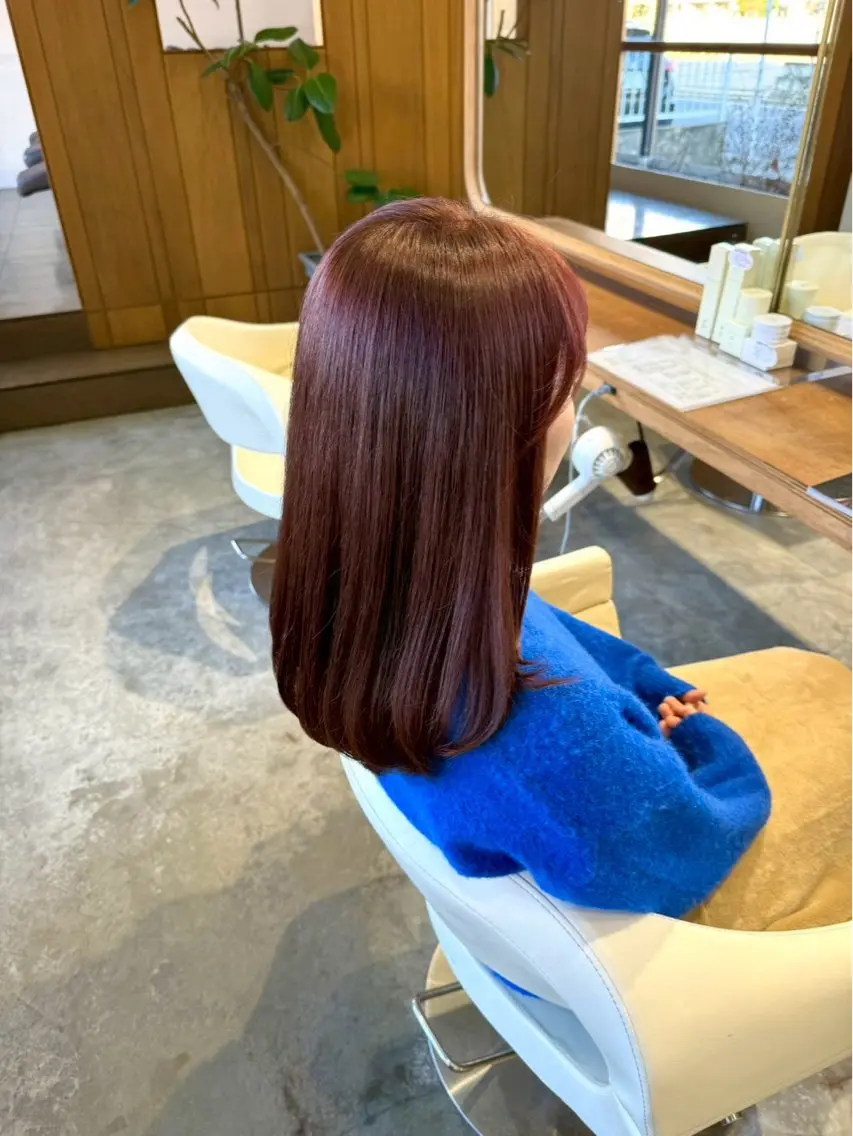 セミロング ヘアカラー mopa yuiのヘアスタイル