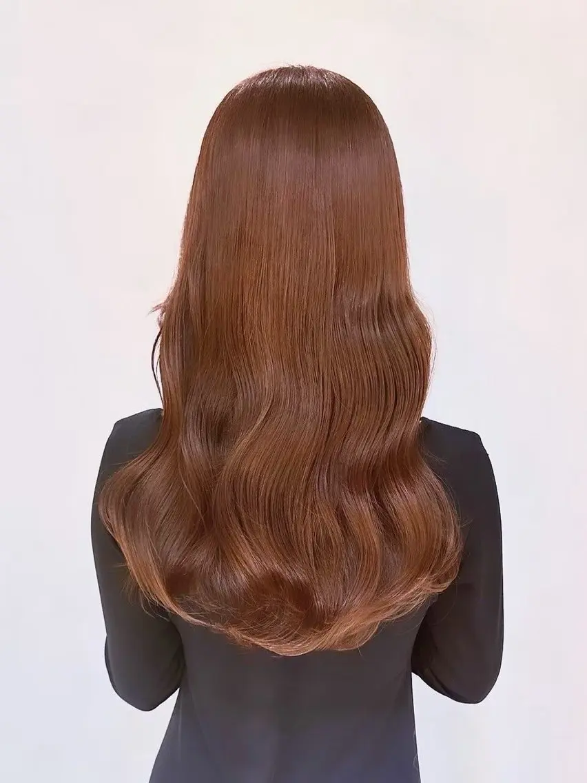 カラー Londnaitre /Miriaのヘアスタイル