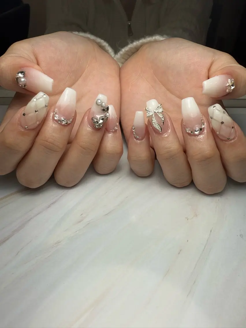 ネイル akina nailsのネイルデザイン