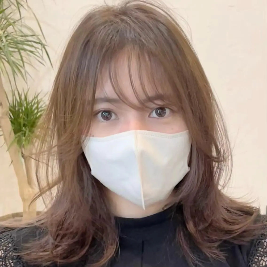 セミロング カット 🌹ハッシュカット、 レイヤー韓国ヘア🌹のヘアスタイル