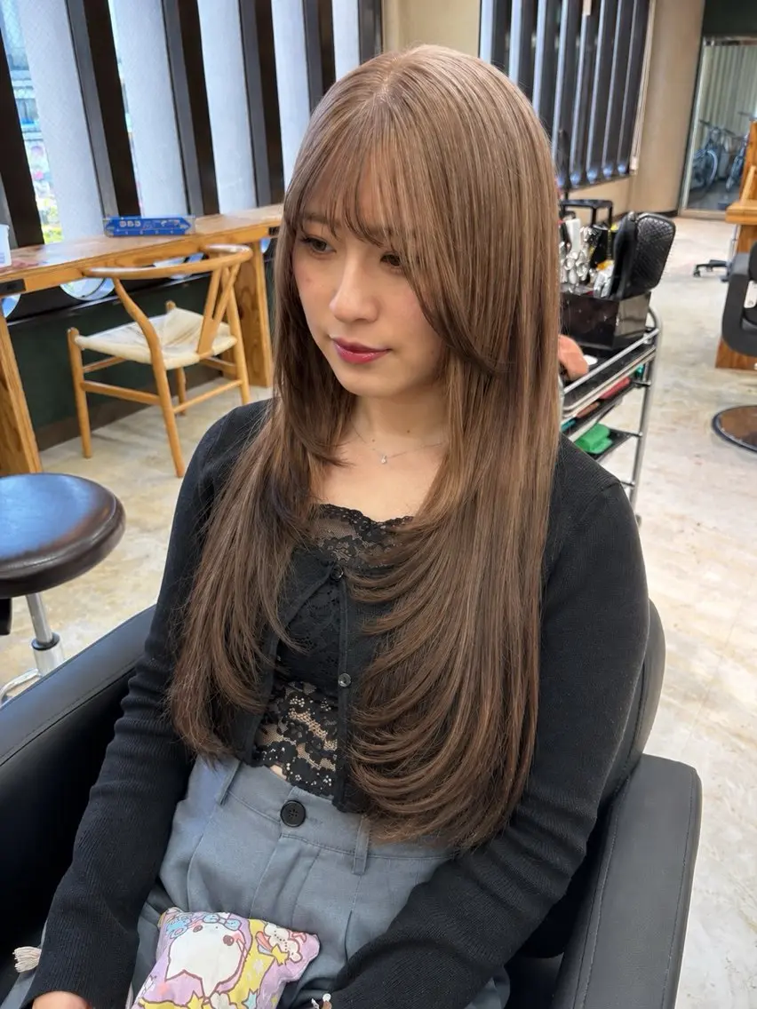 ロング カット ヘアカラー トリートメント ☘️ハイトーン/ レイヤー/久保田 涼のヘアスタイル