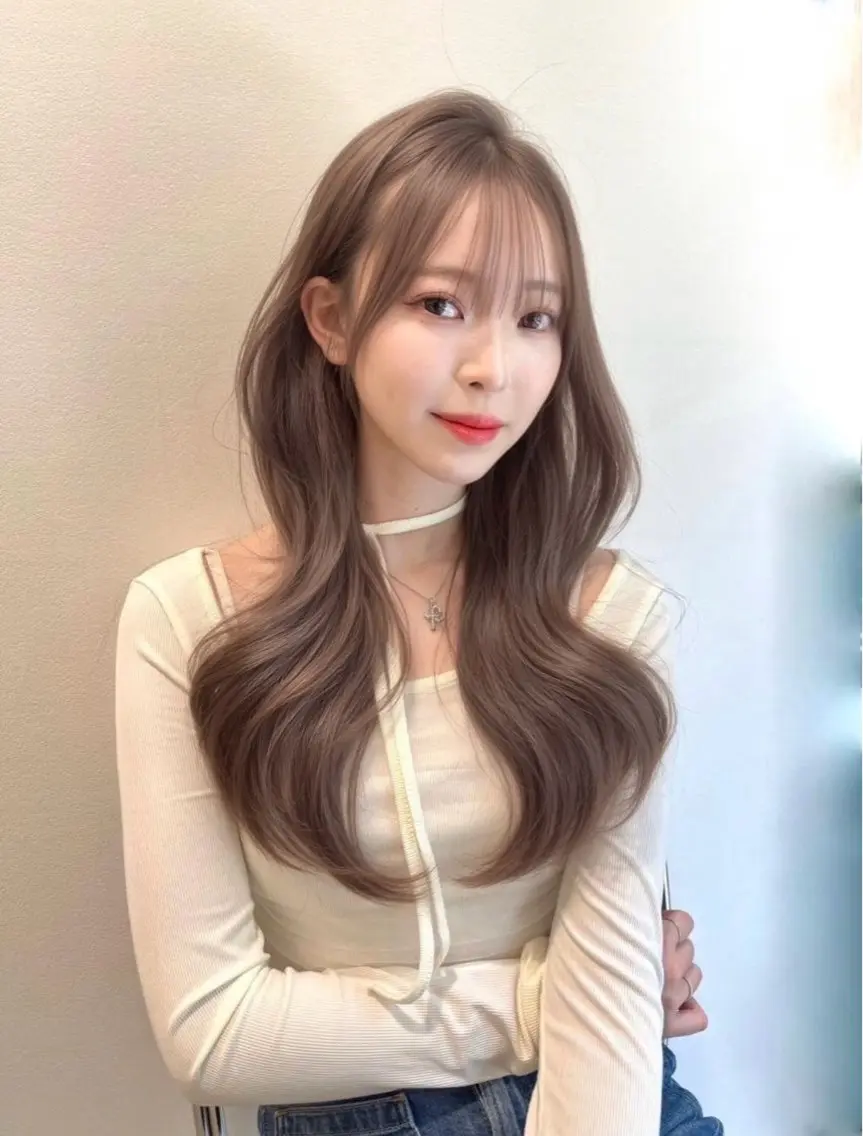 ロング カラー ベージュカラー ミルクティーベージュ ヘアカラー トリートメント 🩰フレンチガーリー ヘア🩰🍨AYAのヘアスタイル