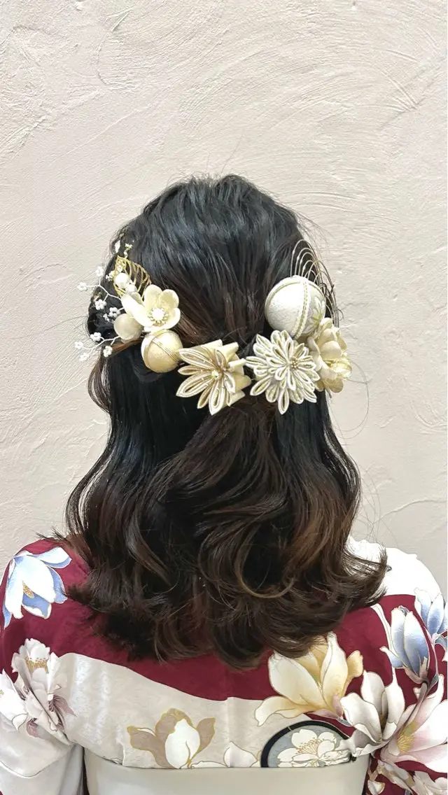 ヘアセット 横山ダブルカラー ハイライト透明感カラのヘアスタイル