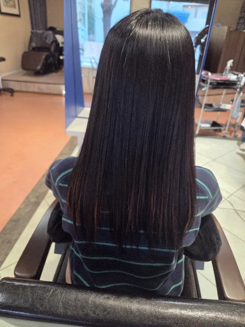 ロング 武鹿野 光江のヘアスタイル