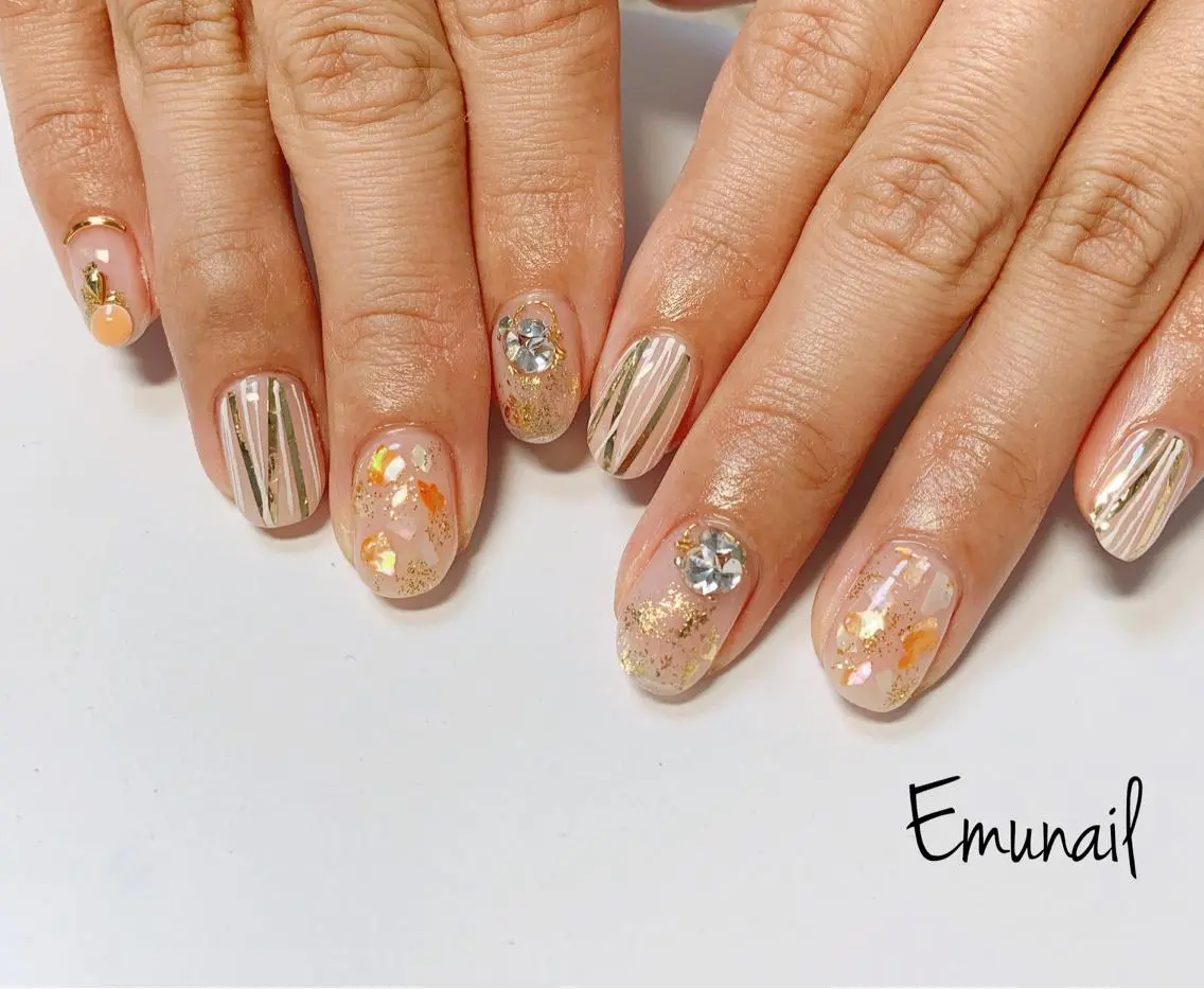 ネイル ストーンネイル ハンドネイル Emu Nailのネイルデザイン