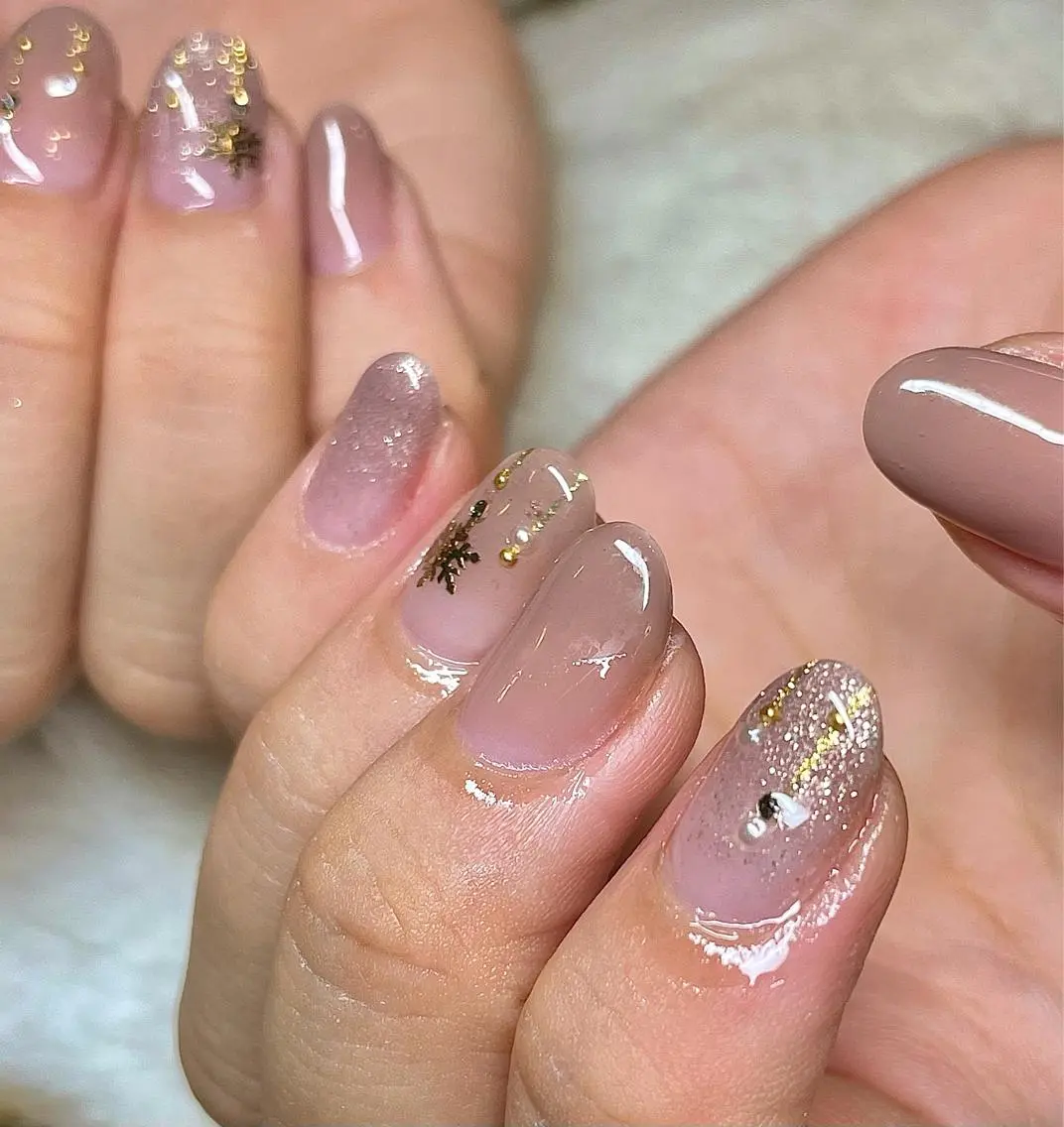 カラー パーマ ヘアアレンジ メンズ キッズ ネイル マツエク・マツパ el. by Aoのネイルデザイン
