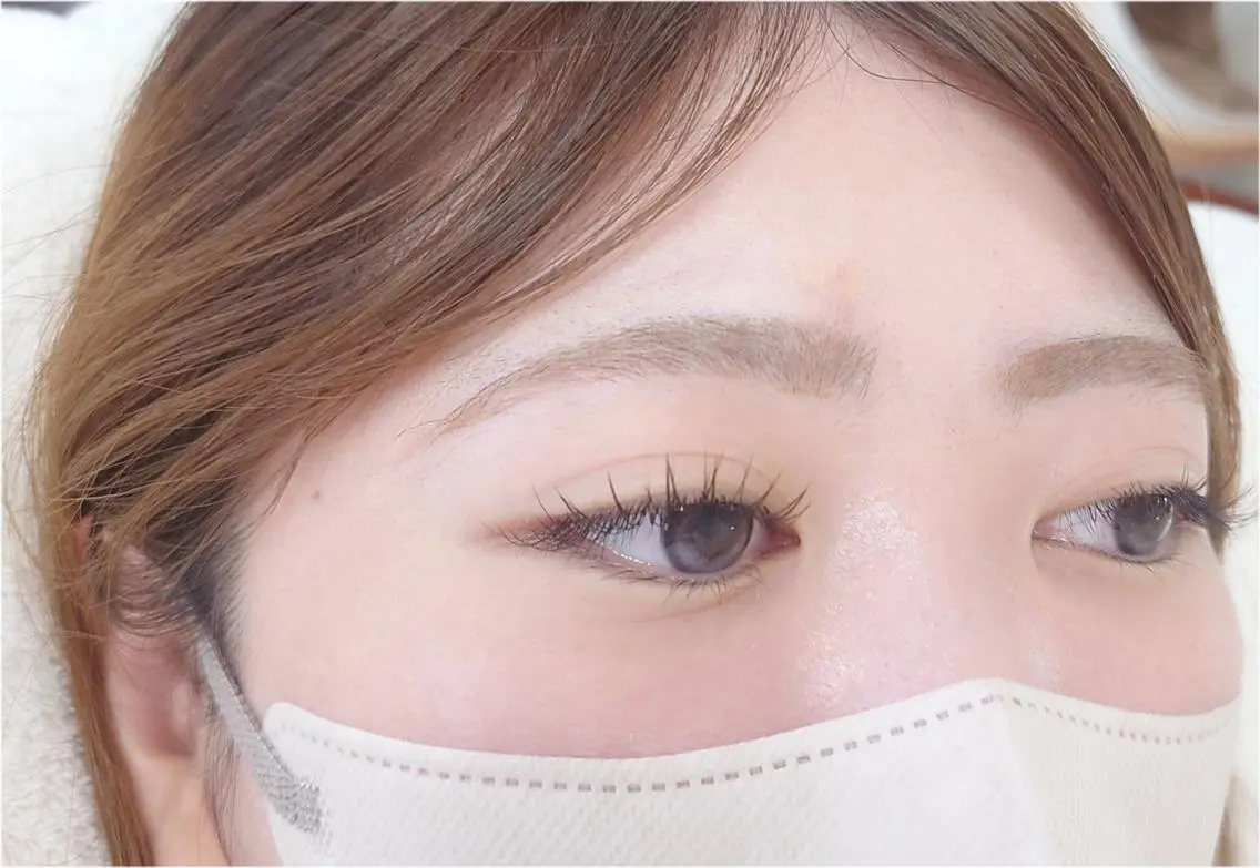 マツエク・マツパ カラーマツエク フラットラッシュ Lカール Ｍic　下まつ毛 ３０本1000円のマツエク・マツパデザイン