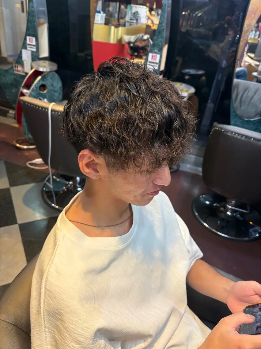 パーマ メンズ メンズパーマ カット パーマ 👑派手髪/カット 👑ANRYのヘアスタイル