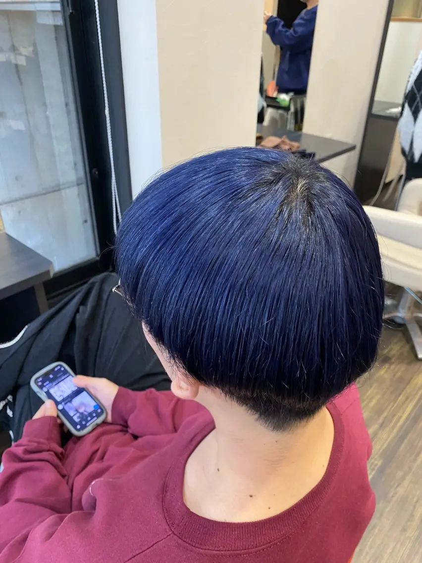 ショート カラー メンズ ブルーカラー 諸岡 玲のヘアスタイル