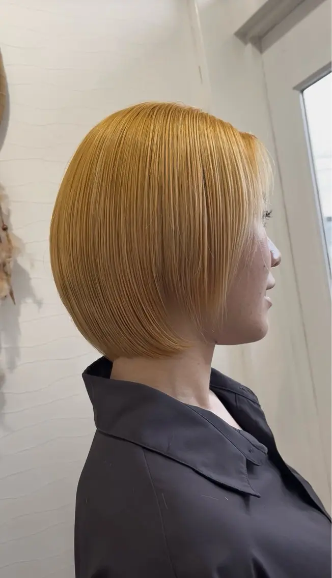 ミディアム カラー 抜きっぱなしブロンド ブロンド カット ヘアカラー トリートメント YUIMARL 倉敷店🌸SAEのヘアスタイル