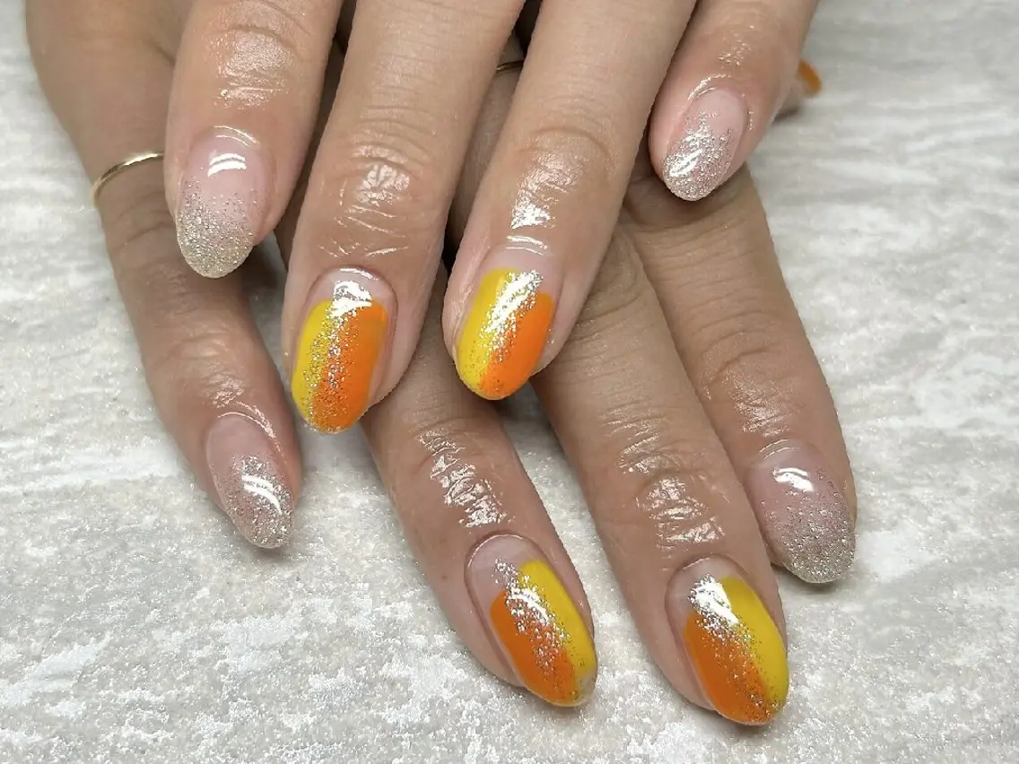 ネイル 韓国ネイル ワンカラーネイル オレンジ シンプルネイル JULIE NAILのネイルデザイン