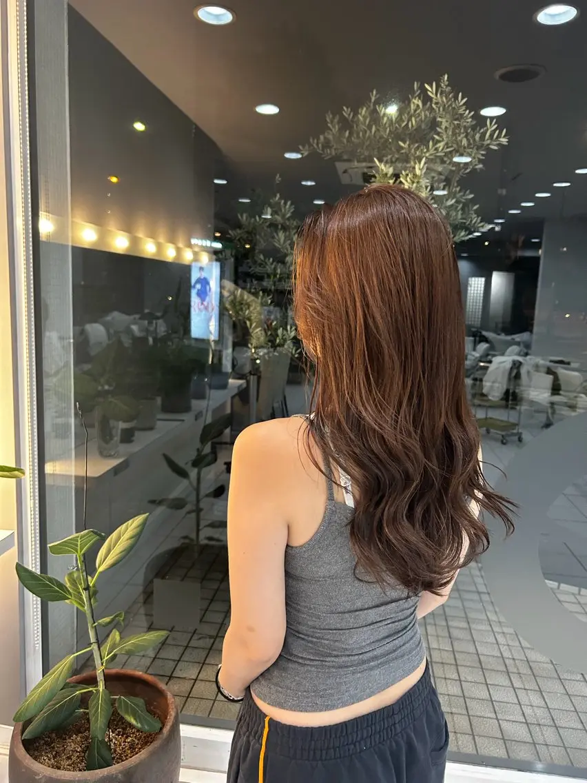 ロング カラー ベージュカラー シアーベージュ 古川 遥翔のヘアスタイル
