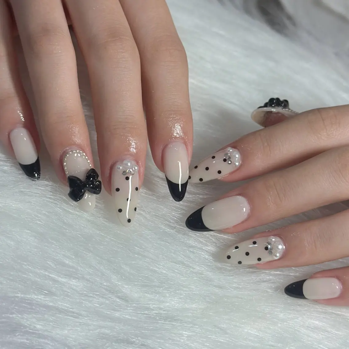 ネイル ハンドネイル フットネイル LAVISH nanamiのネイルデザイン