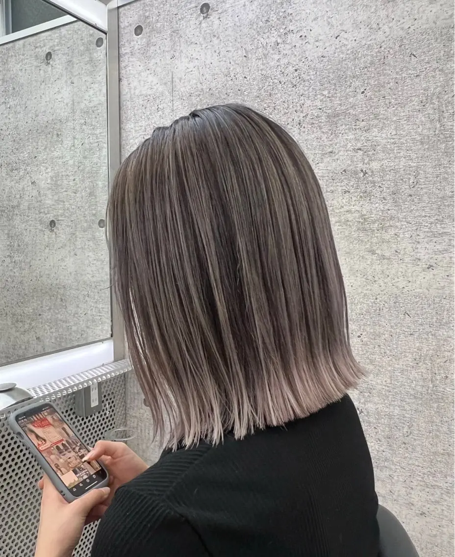 ショート アンナ🦋海外ヘア バレイヤージュのヘアスタイル