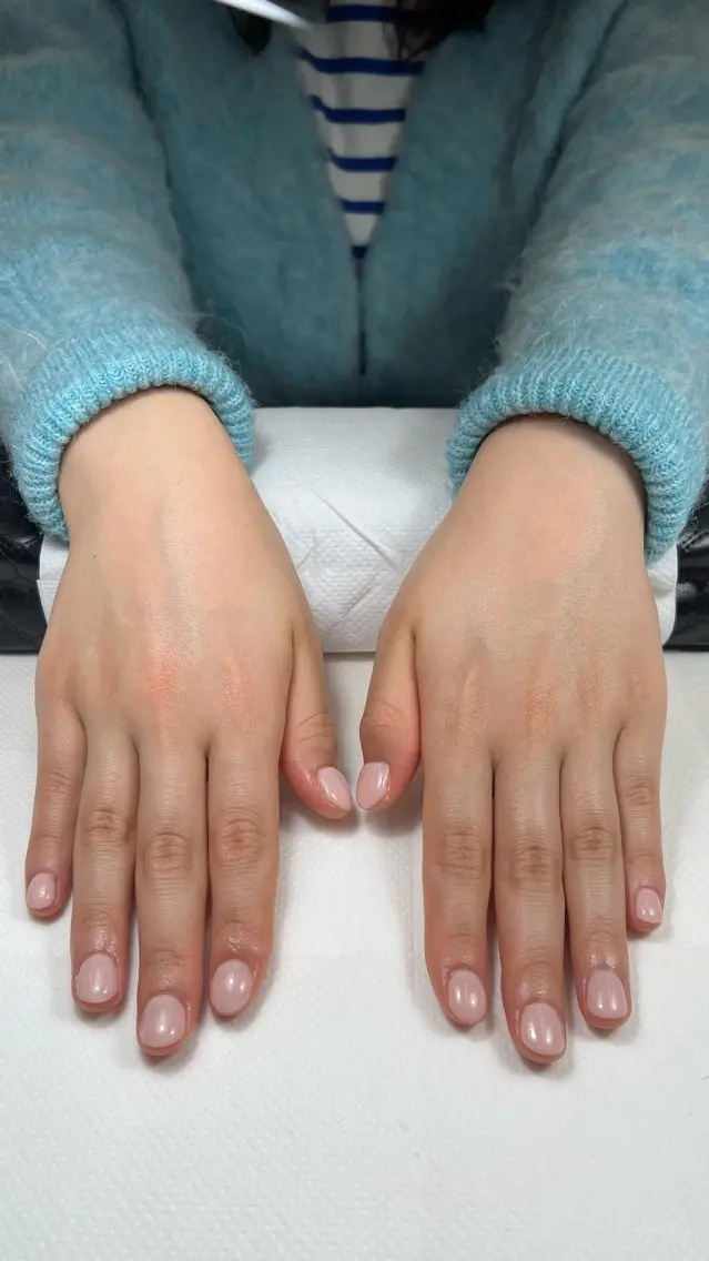 ネイル 名越 彩花のネイルデザイン