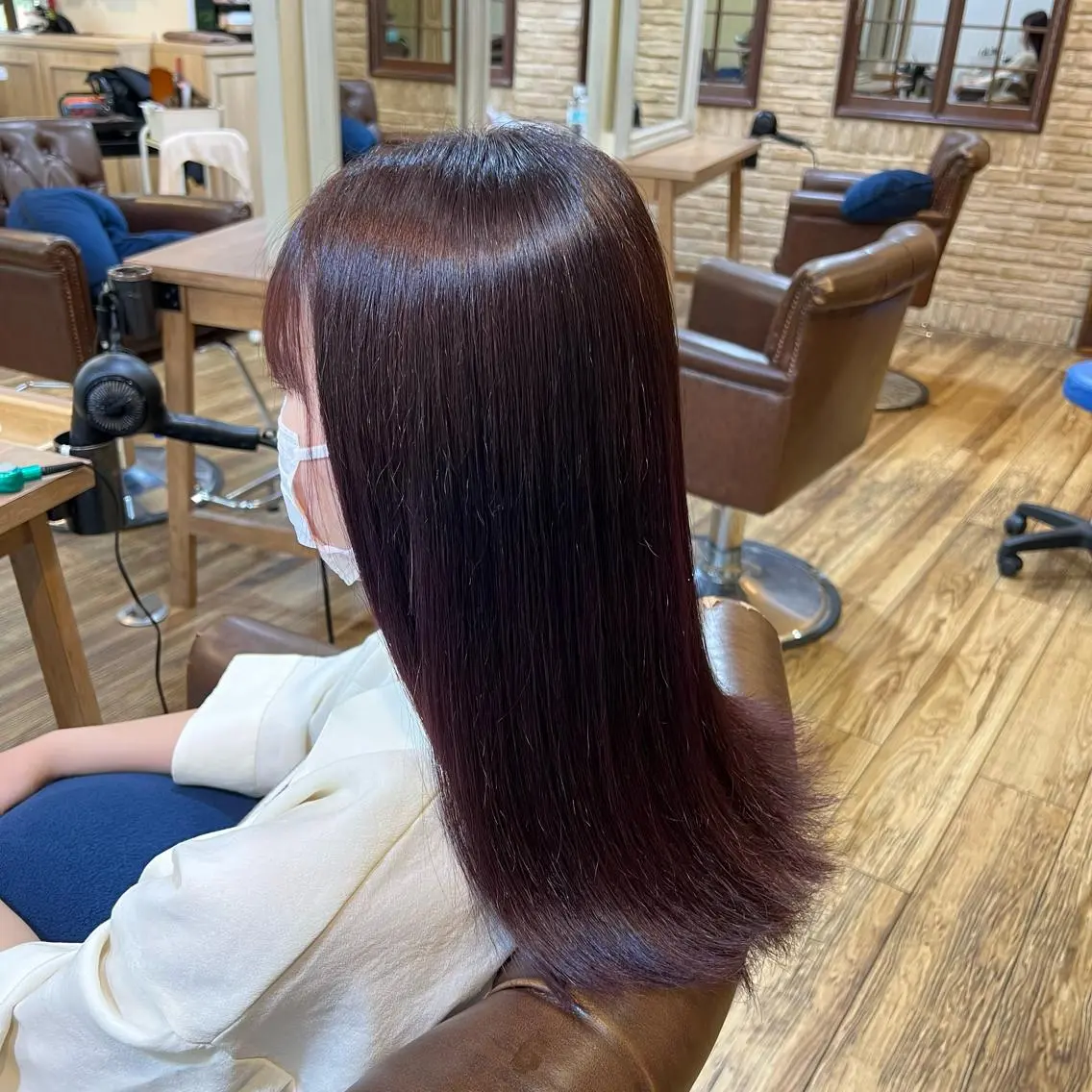 ロング ヘアカラー 染矢 優希のヘアスタイル
