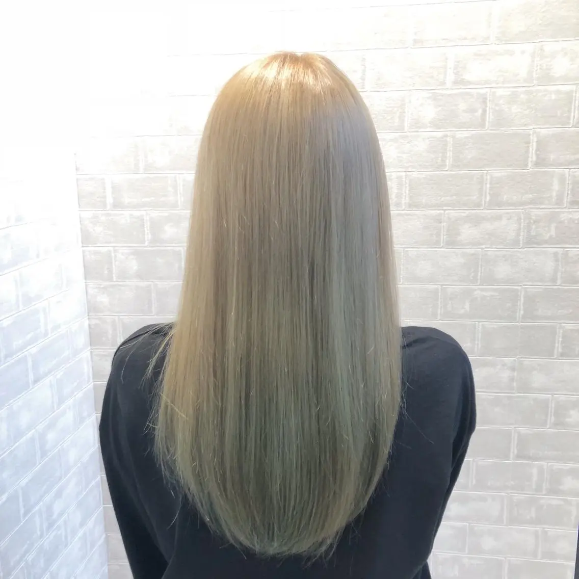 セミロング カラー 飯田 祥哉のヘアスタイル