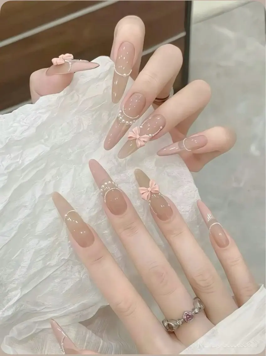 ネイル EMI NAILSのネイルデザイン