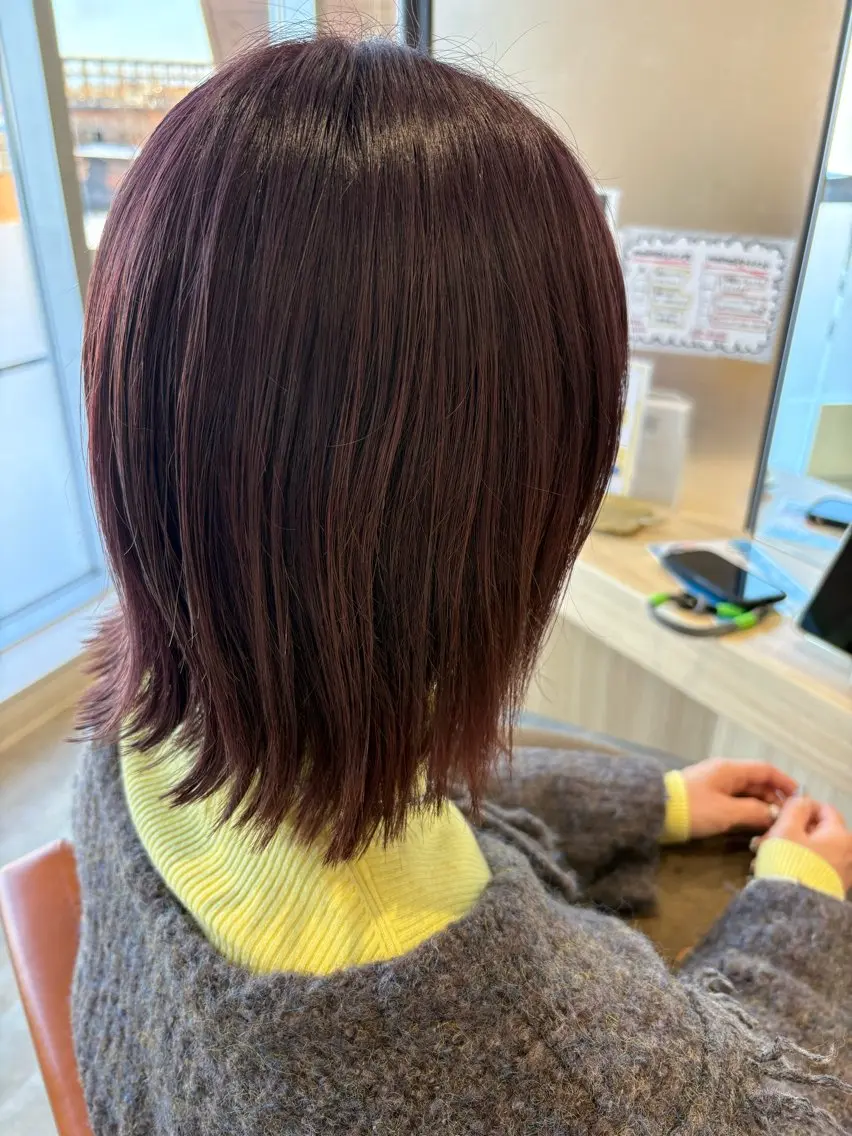 ミディアム カラー タナサワ ナツミのヘアスタイル