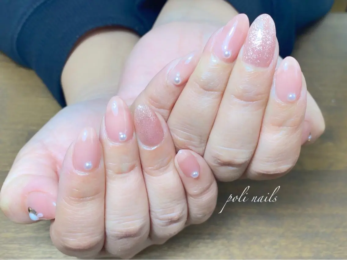 ネイル ハンドネイル poli nailsのネイルデザイン