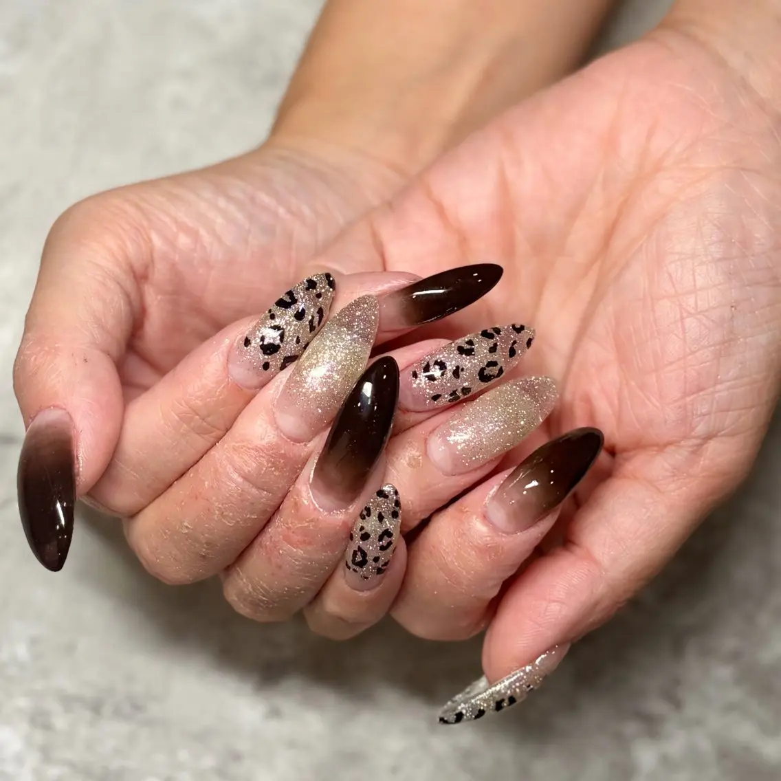 ネイル ハンドネイル Divine Emaのネイルデザイン