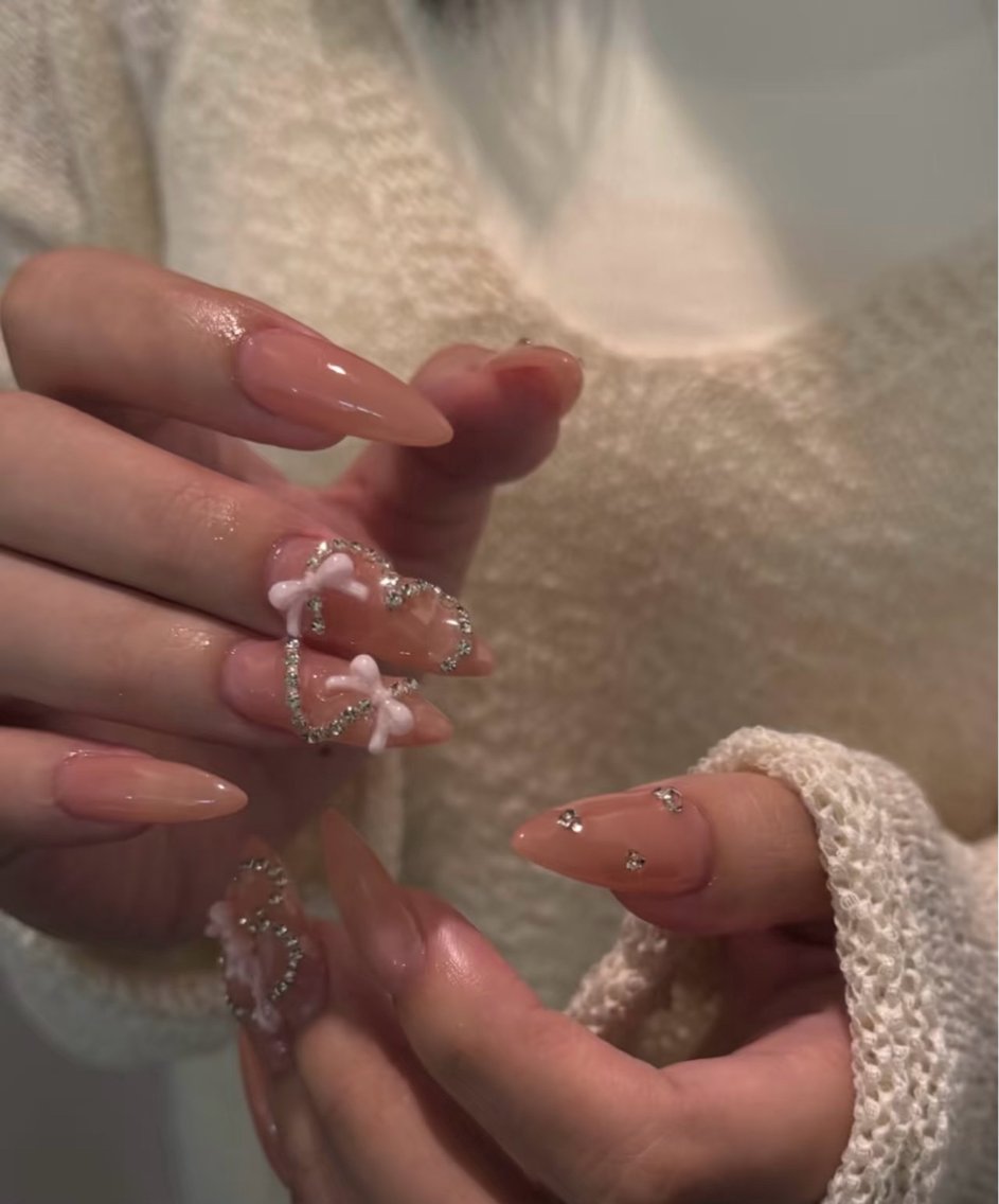 ロング ハンドネイル ハンドケア Shiori Nailのネイルデザイン