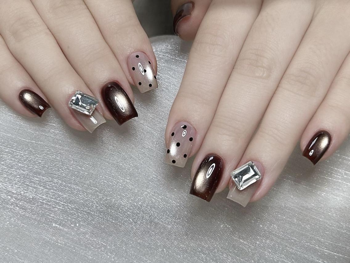 ネイル MoonNail サキのネイルデザイン