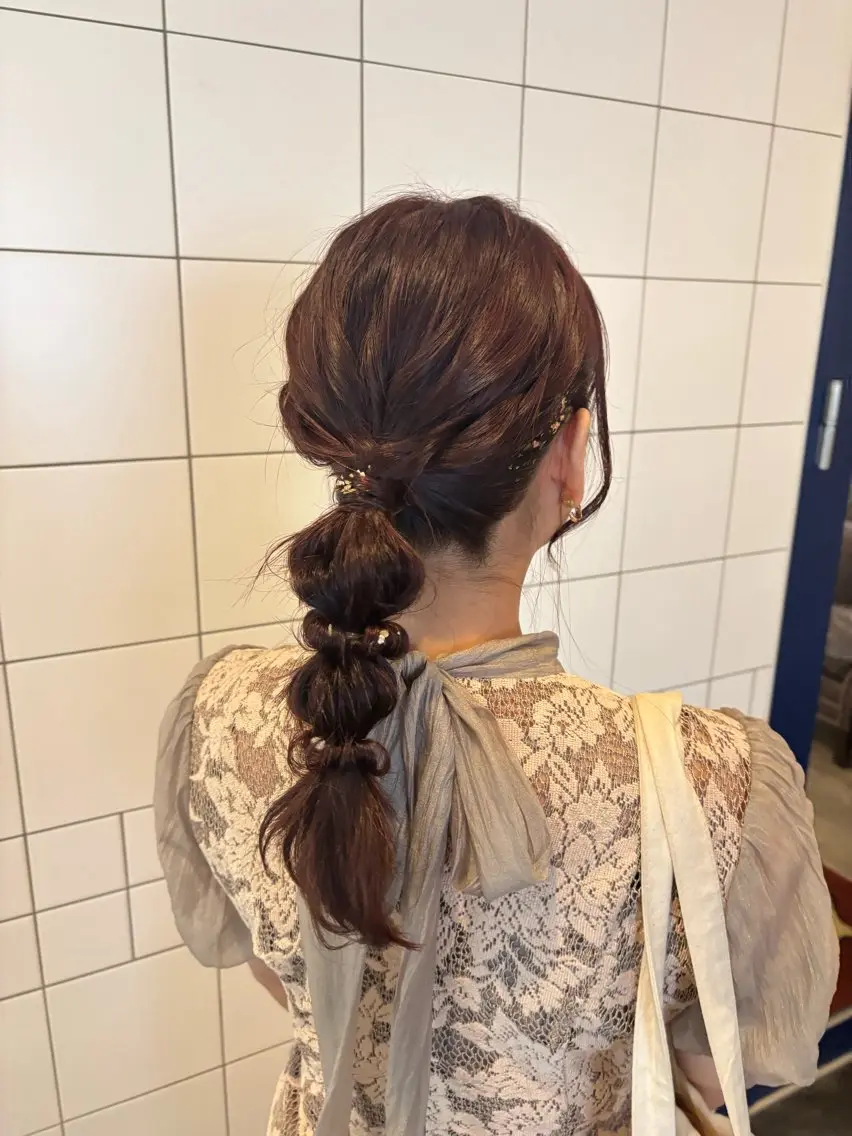 ミディアム ヘアアレンジ 結婚式・ブライダル デート ヘアセット Ayano🎀似 合わせ×透明感🎀のヘアスタイル