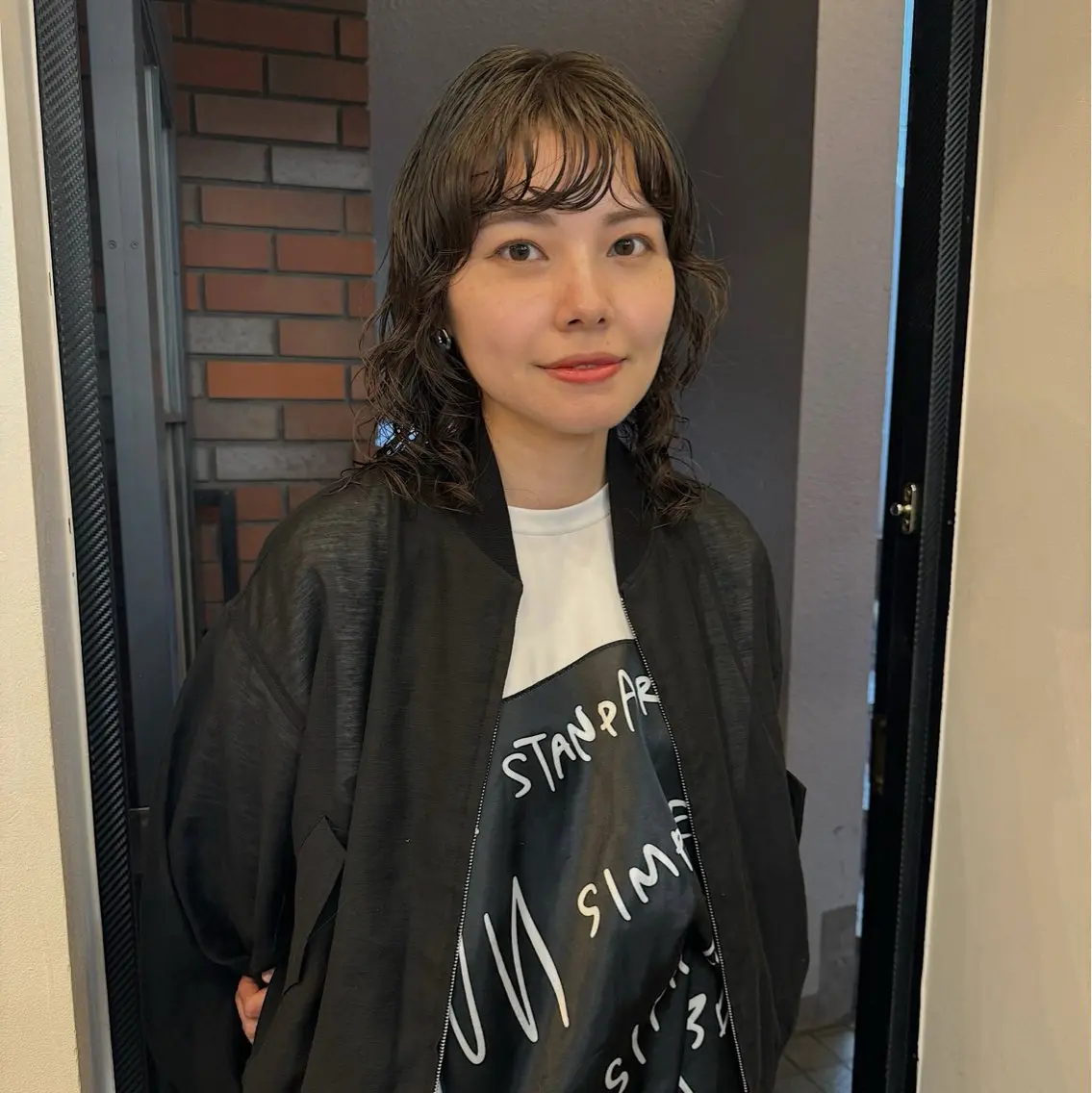 ミディアム パーマ ヘアアレンジ ミディアムレイヤー レイヤーカット カット パーマ 🌐サトウ リョウ🌐のヘアスタイル