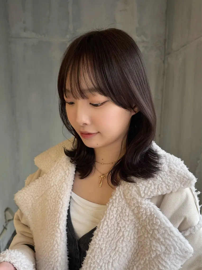 ミディアム カラー グレージュ くびれヘア レイヤーカット ウルフ/レイヤー /髪質改善 ナユタのヘアスタイル