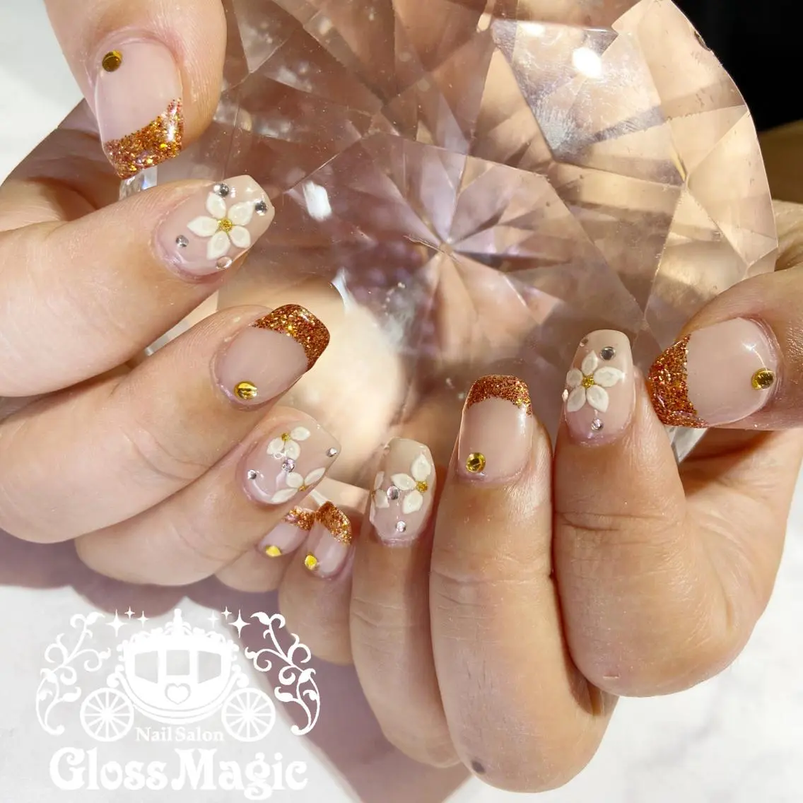 ネイル ジェルネイル YUN 💅のネイルデザイン