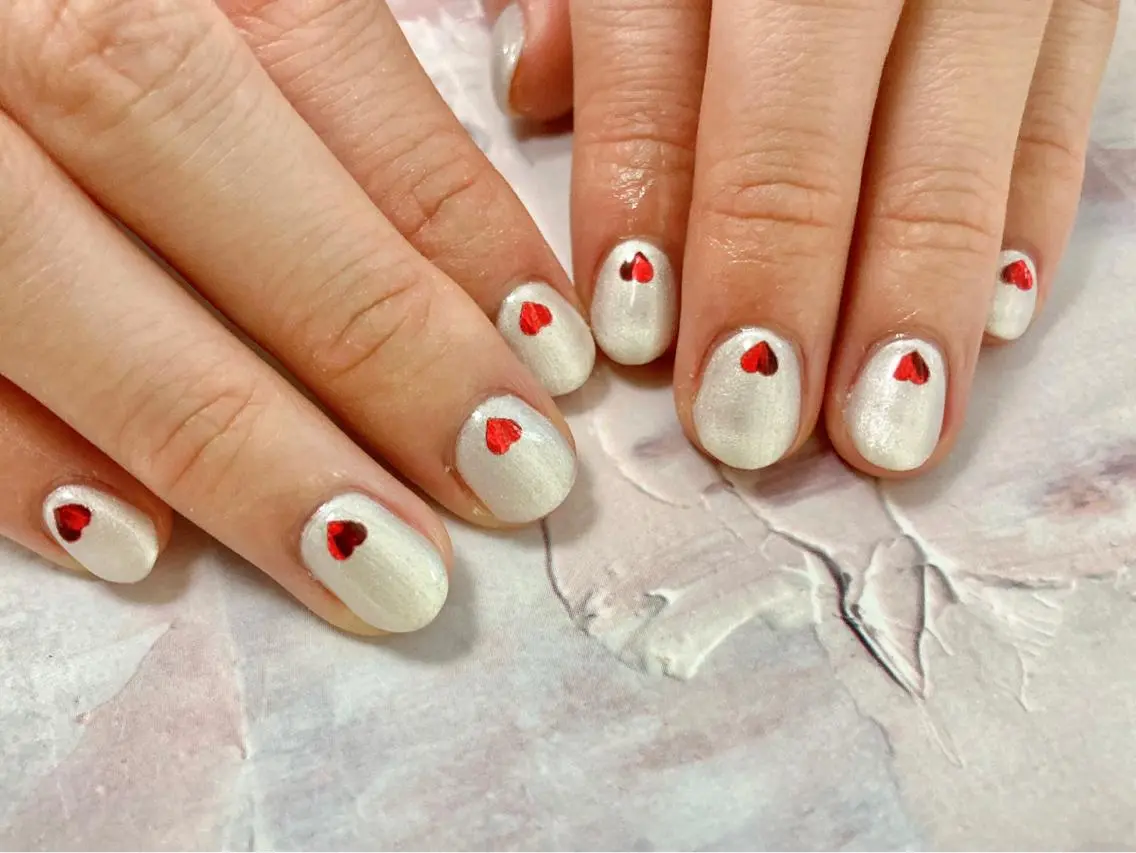 メンズ ネイル ハート ワンカラーネイル バレンタイン ハンドネイル mogunail &blowのネイルデザイン