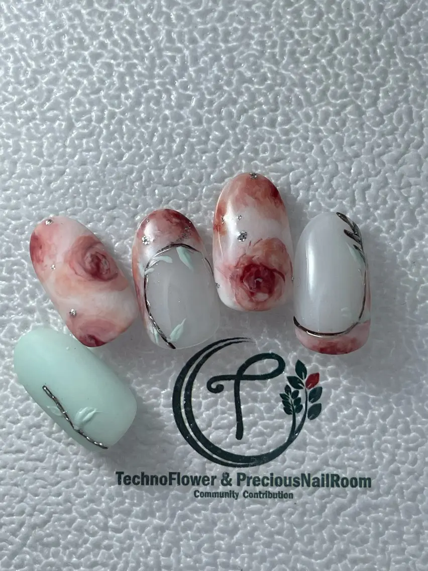 ネイル フラワーネイル precious nail  roomのネイルデザイン