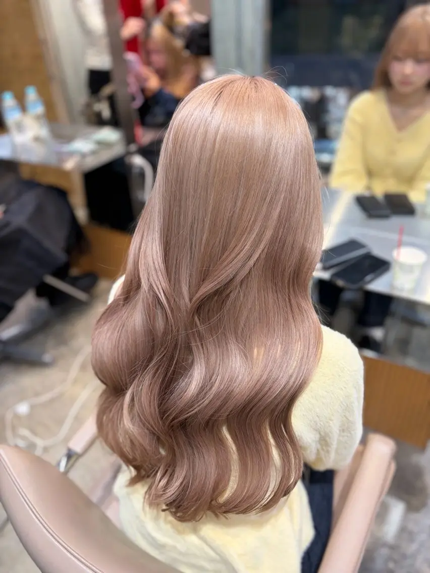 ロング ヘアカラー ミルクティーベージュ レイヤー/あげは🎀のヘアスタイル