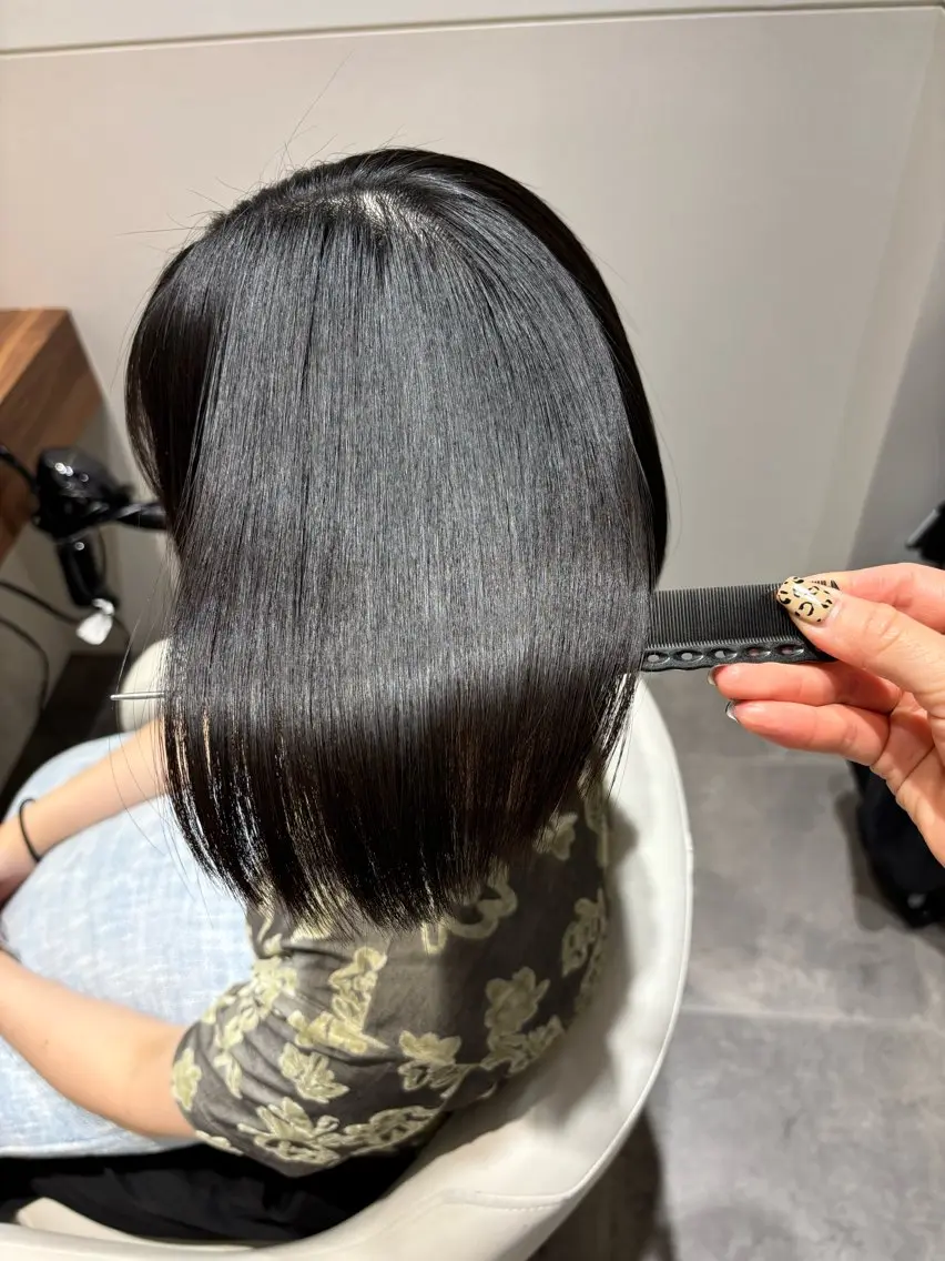 ショート ヘアカラー トリートメント 美髪ヘア 🤍erikaのヘアスタイル