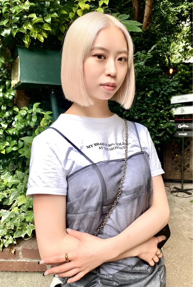 ミディアム 切りっぱなしボブ ボブ ヘアカラー ハイトーン/デザイン hirokiのヘアスタイル