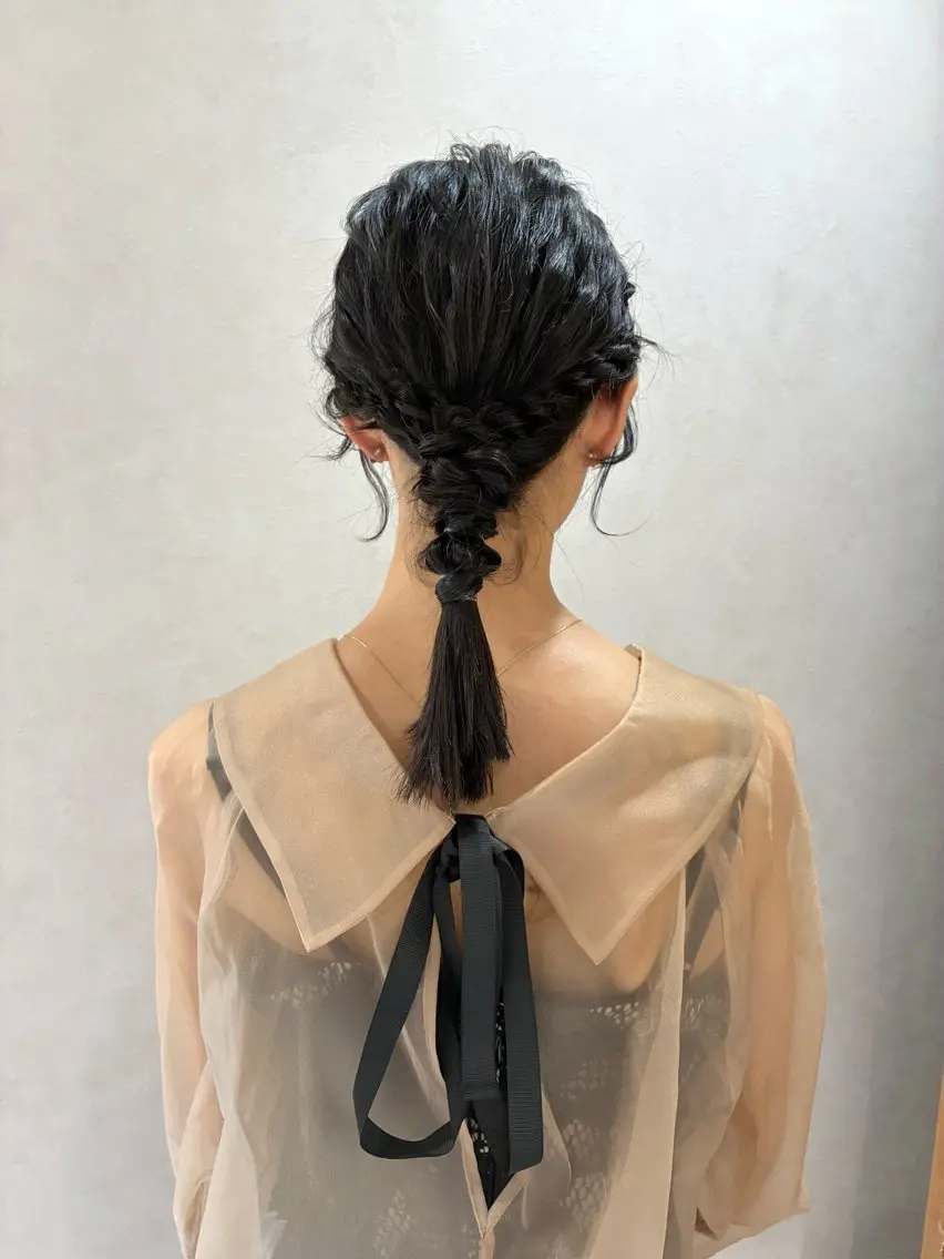 お出かけ、お呼ばれヘアセットの写真