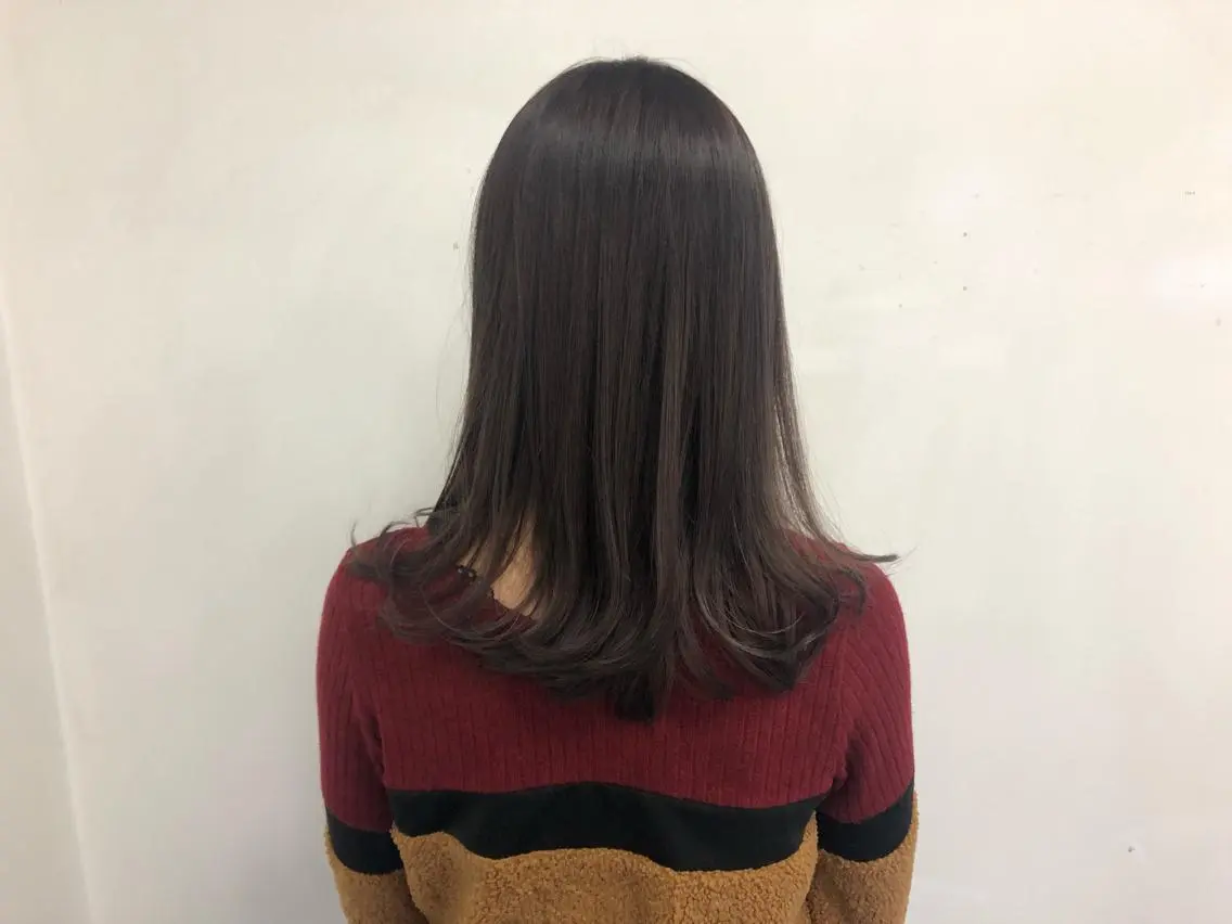セミロング カラー CoCooN Hiromiのヘアスタイル