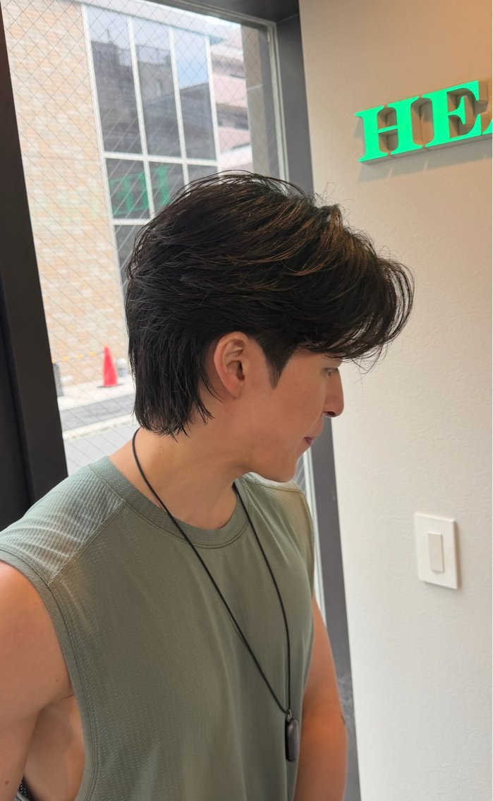 カラー メンズ フェザーパーマ メンズパーマ メンズウルフカット ウルフカット カット パーマ トリートメント 角田 凌のヘアスタイル