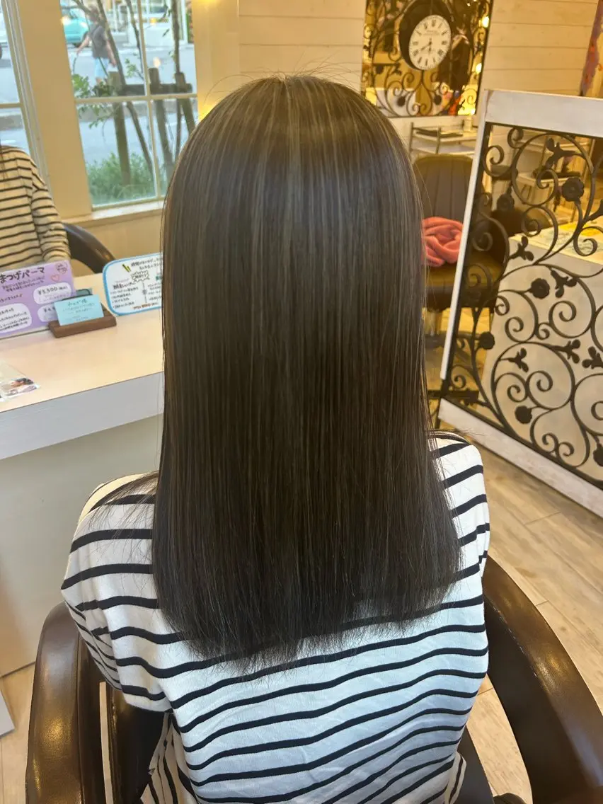 ロング カラー ダブルカラー ハイライトカラー インナーカラー ハイライト 東恩納 誠のヘアスタイル