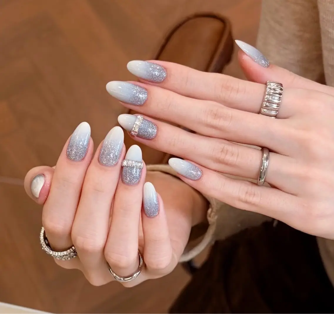 ネイル オーロラネイル べっ甲ネイル チークネイル 成人式 長さ出し ハンドネイル ハンドケア For you. Nail Salonのネイルデザイン