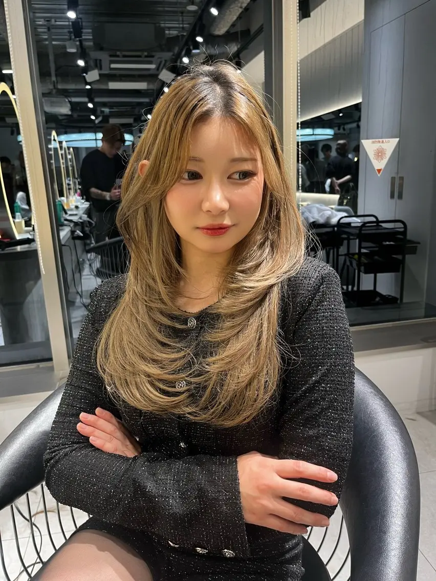 ロング カット ヘアカラー 森 翔聖のヘアスタイル