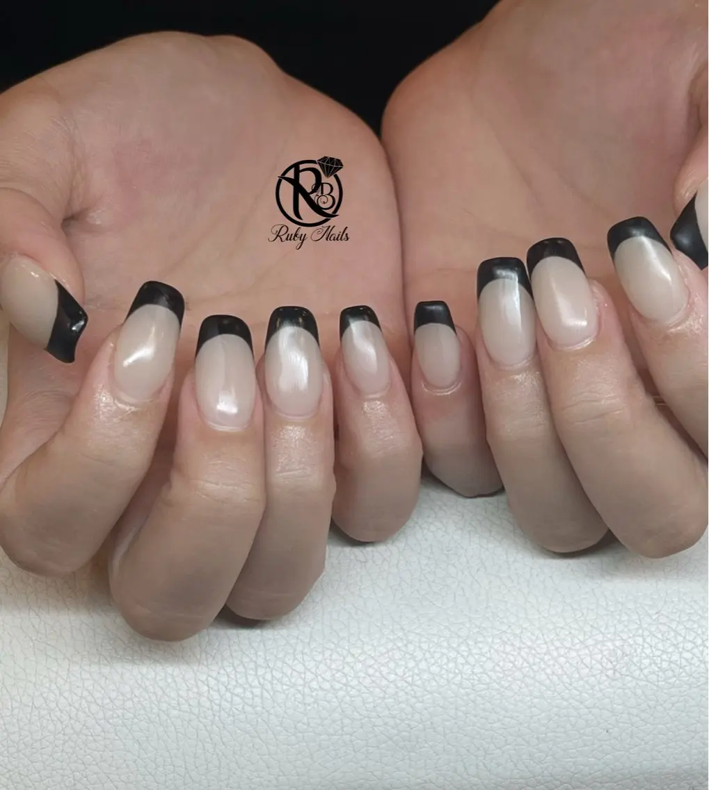 ネイル アニマル柄 チークネイル ドット フレンチネイル グラデーション ハンドネイル Ruby Nail 霞ヶ関店のネイルデザイン