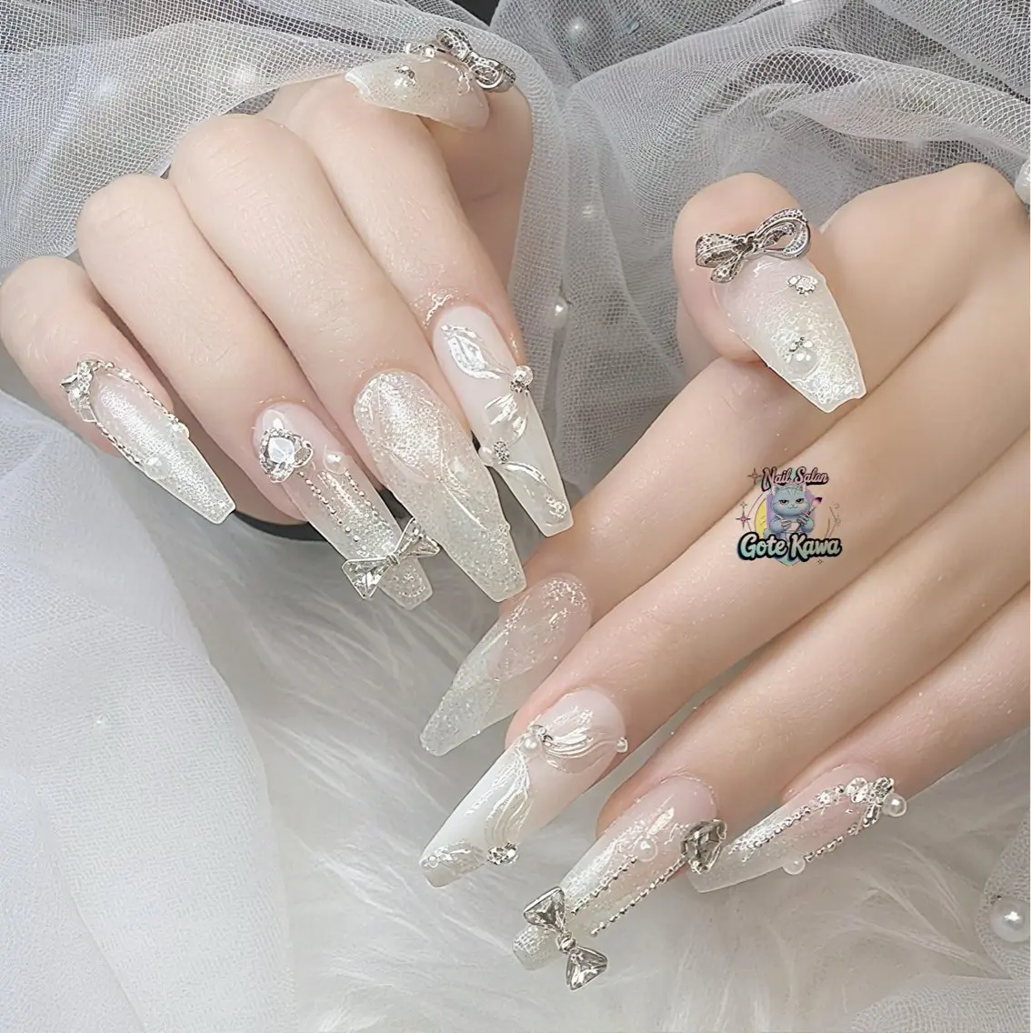 ネイル キラキラネイル レース 持ち込み リボン ハンドネイル ハンドケア Gote Kawa nail salonのネイルデザイン