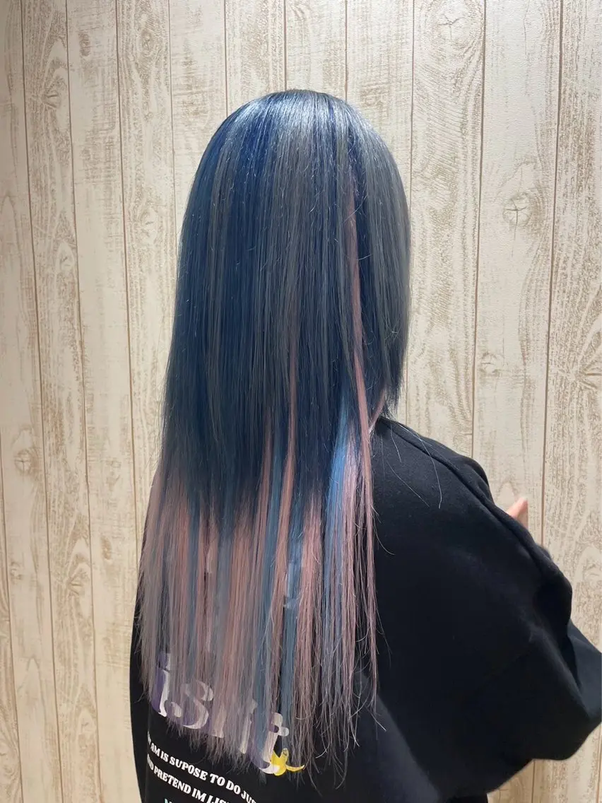 カラー デザインカラー シルバー 加藤 大和のヘアスタイル