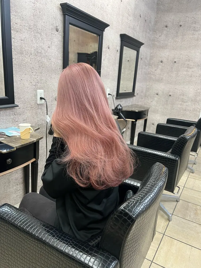 ロング カラー ブリーチ ヘアカラー トリートメント MAYU / Raf.のヘアスタイル