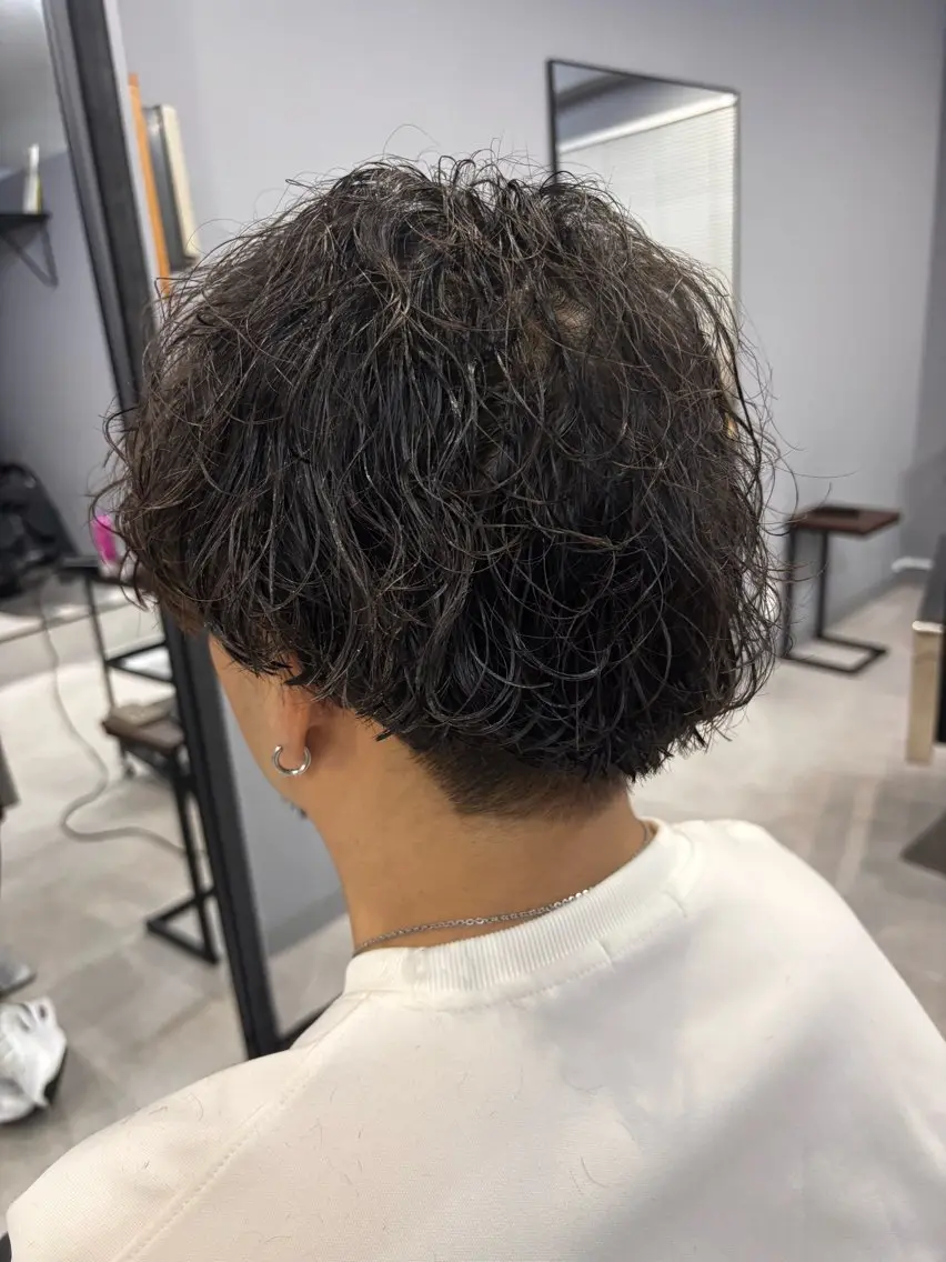 ミディアム パーマ メンズ 刈り上げ Men's Rico Chihayaのヘアスタイル