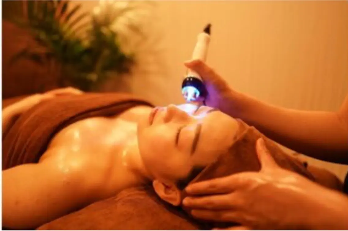 人気No.3♪リフト小顔に！コルギ顔筋デトックス・毛穴・石膏パック 90分の写真