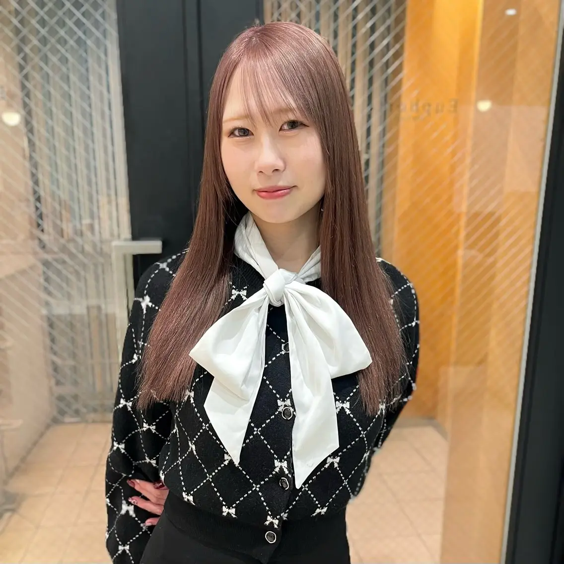 ロング カラー ベージュカラー ラベンダーカラー ラベンダーベージュ MEI🎀つやカラー 🎀レイヤー🎀渋谷のヘアスタイル